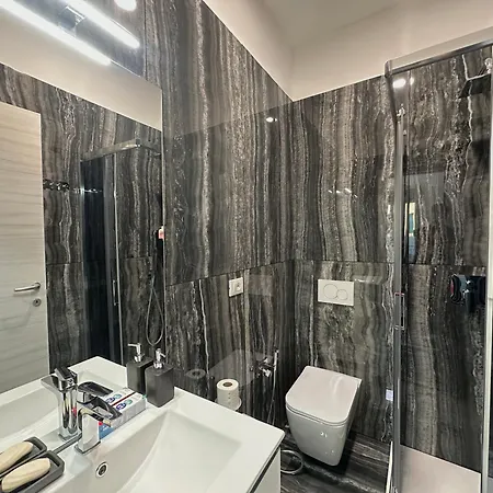 Apartament Rossini - 100mq Con Parcheggio Gratuito Alessandria